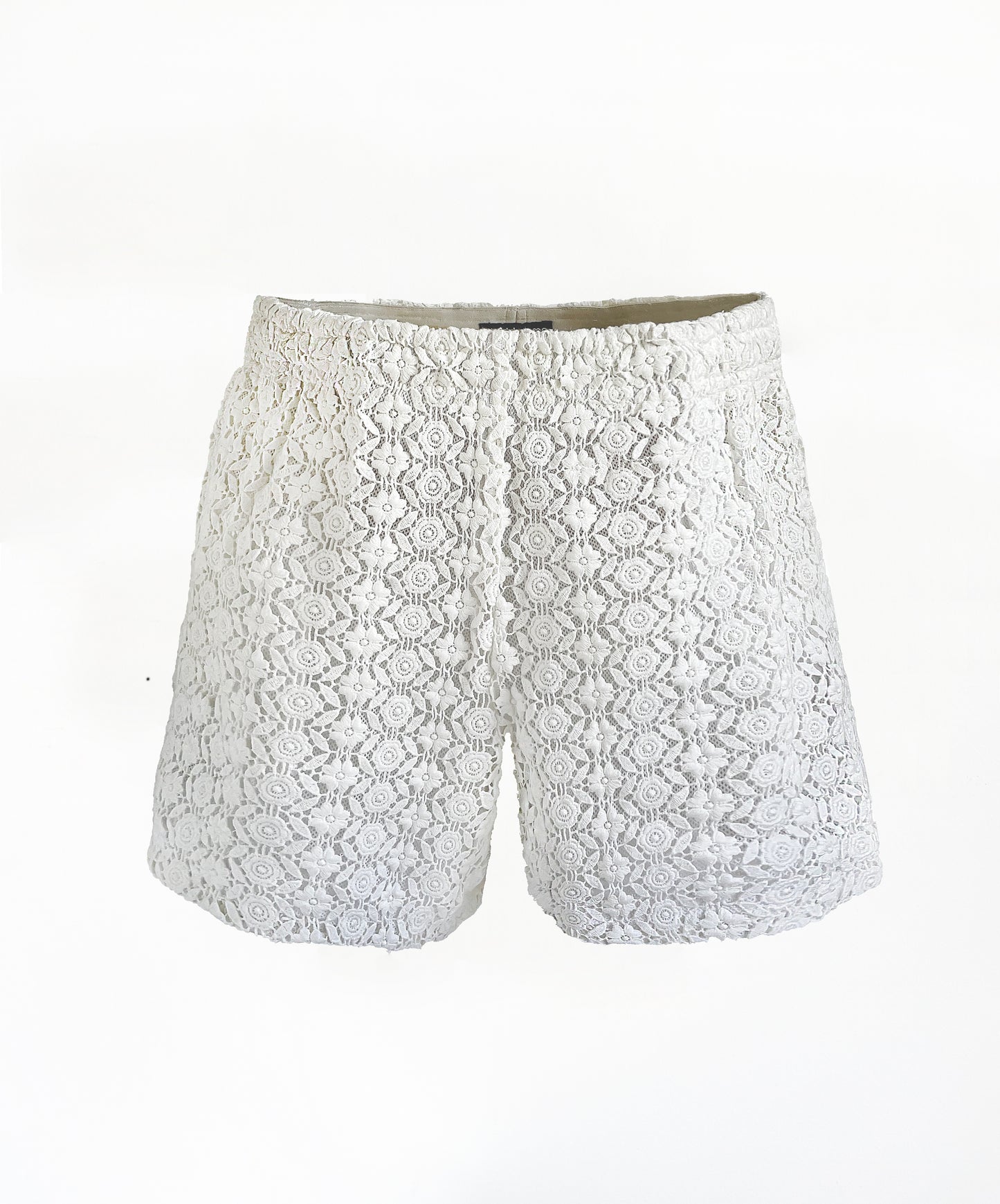WHITE FLORA LACE SHORTS